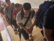 مجموعات من المستوطنين المدججين بالسلاح تثير حفيظة أهالي اللد